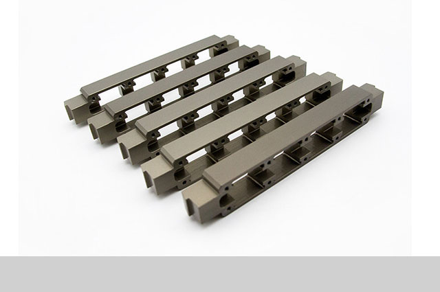 鋁產(chǎn)品加工中怎么去除油漬,讓鋁制品加工廠告訴您