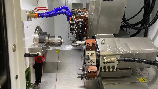 車(chē)銑復(fù)合數(shù)控機(jī)床加工中心技術(shù)