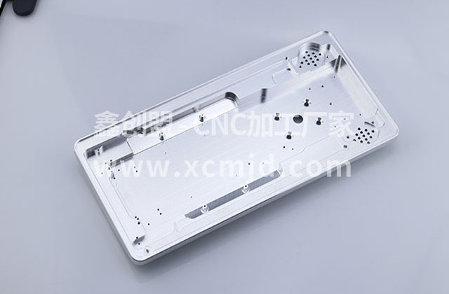 自動(dòng)CNC鋁制品加工結(jié)構(gòu)組成說(shuō)明 自動(dòng)CNC鋁制品加工結(jié)構(gòu)組成說(shuō)明